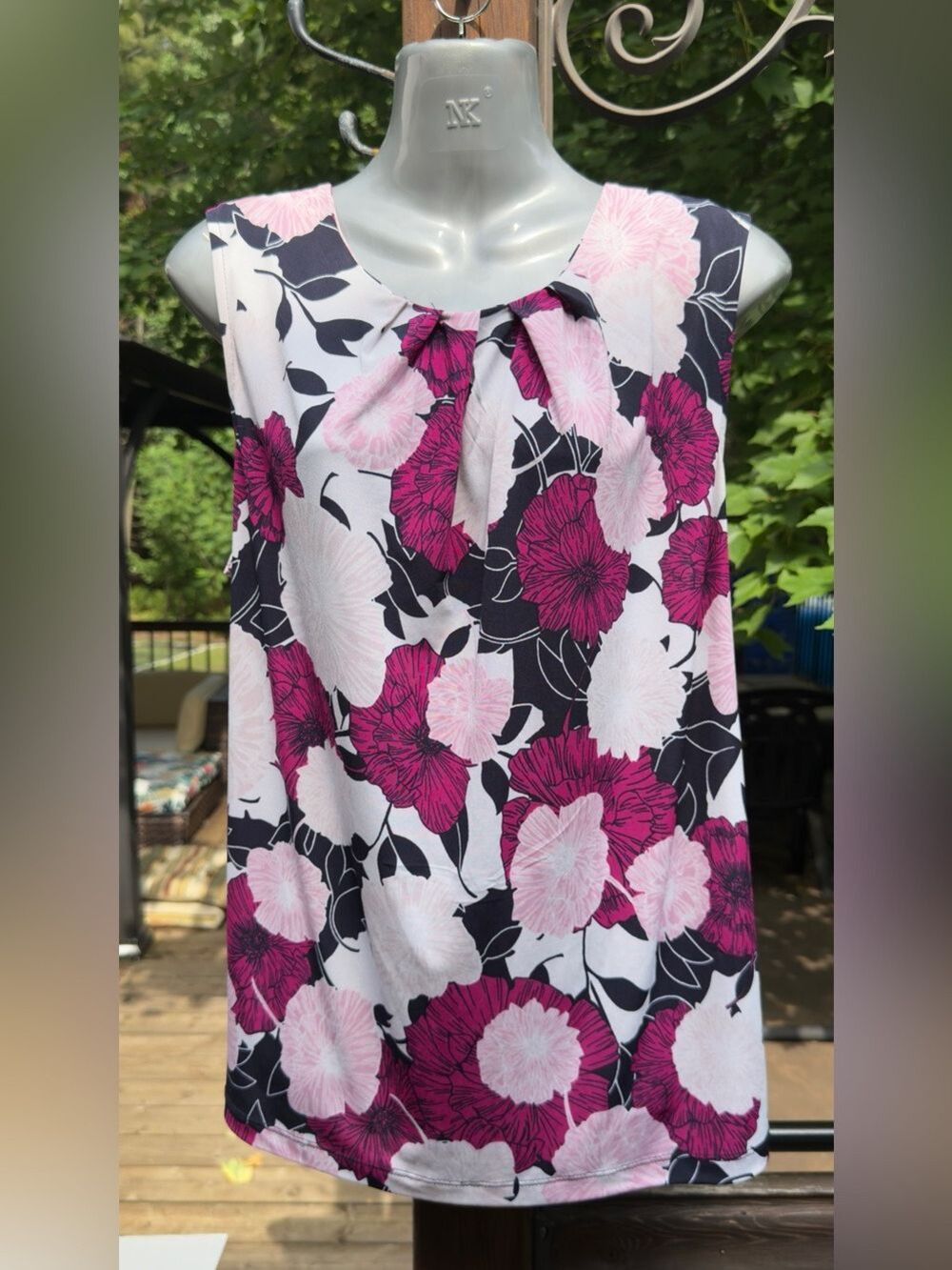 • 🌸 Jones New York Signature Floral Sleeveless Top | Size Large - Picture 3 of 10